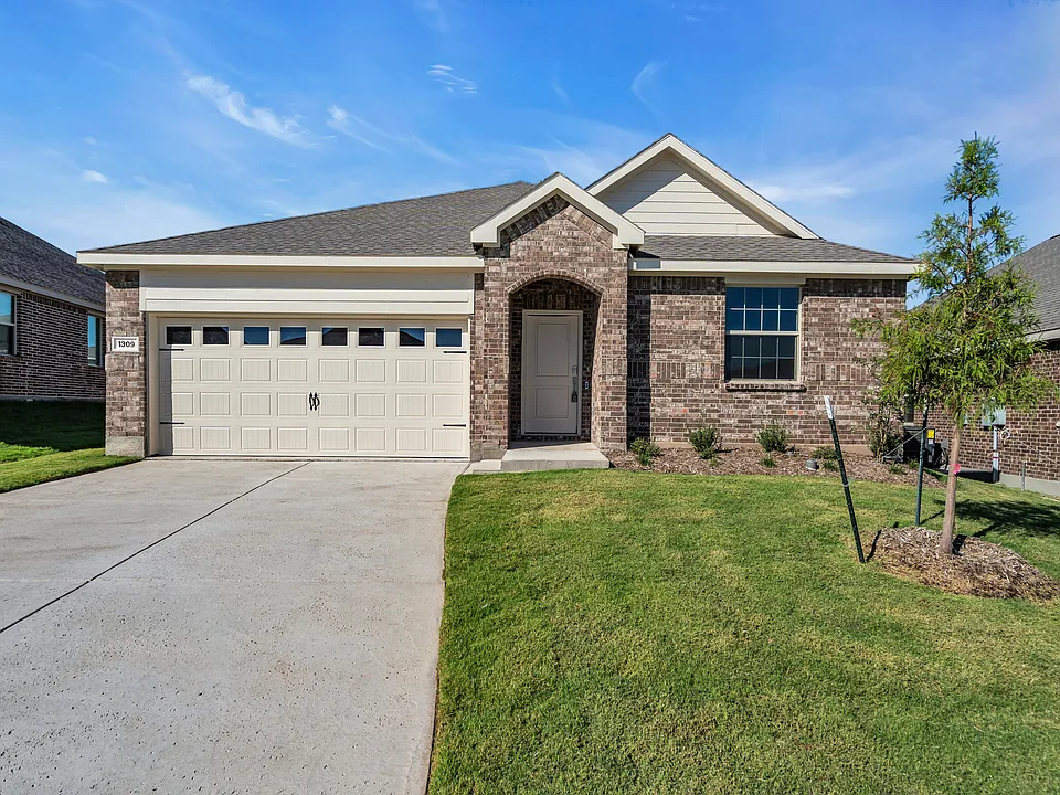 1309 Lazy Grove Dr
