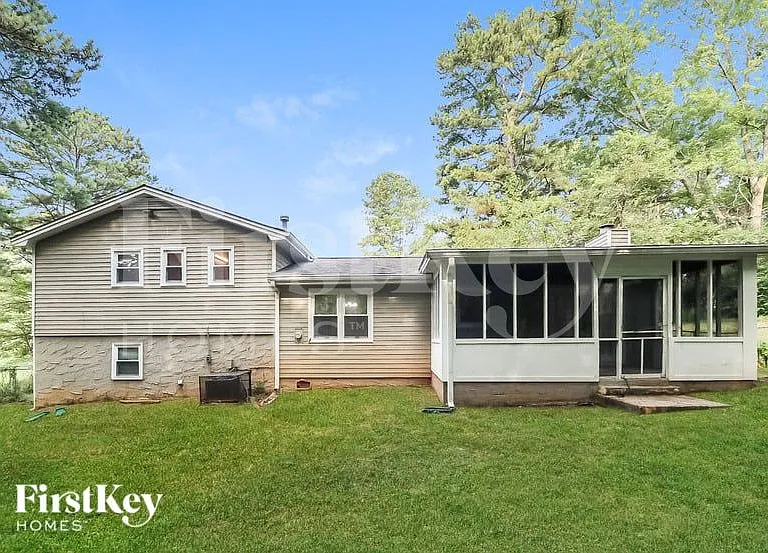 4007 Wells Cir — Photo 15