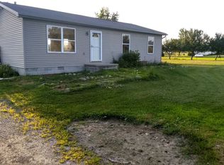 5367 Brown Rd, Avoca, MI 48006