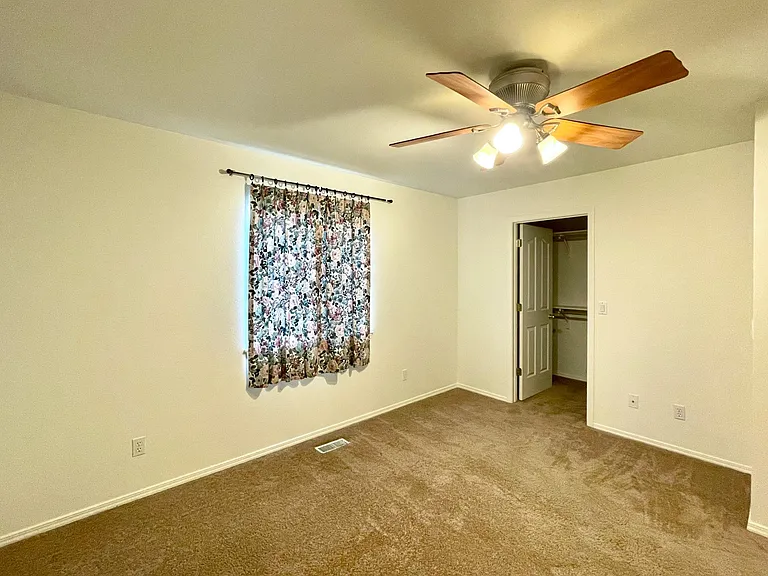 539 Fall Dr — Photo 12