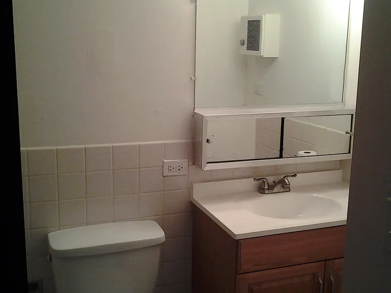 932 Thomas Ave #1N — Photo 9