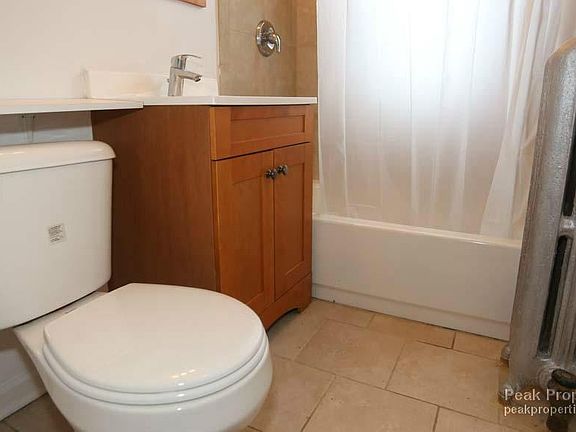 2nd image of 3657 N Damen Ave #2
