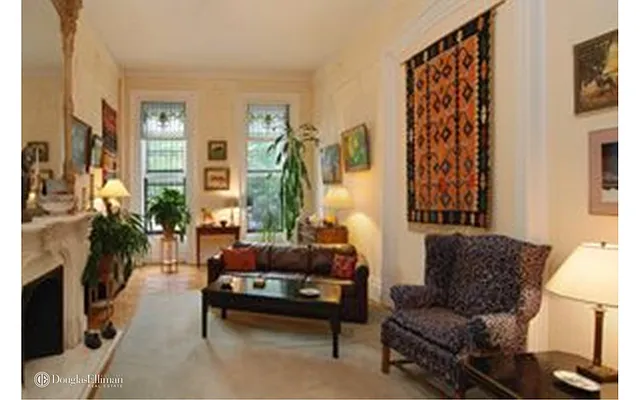 Rented by Douglas Elliman | media 14