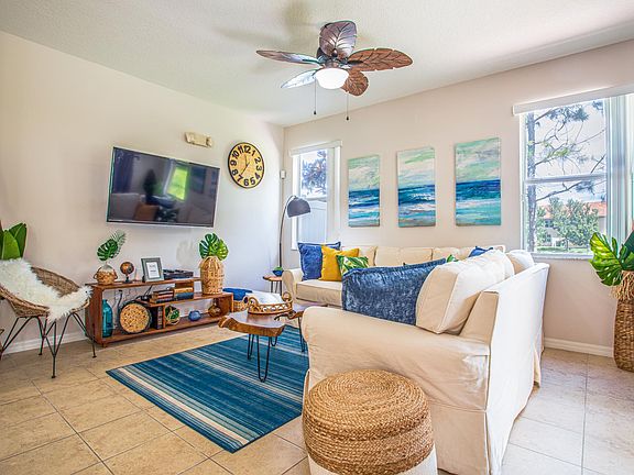 2nd image of 3028 Seaview Castle Dr