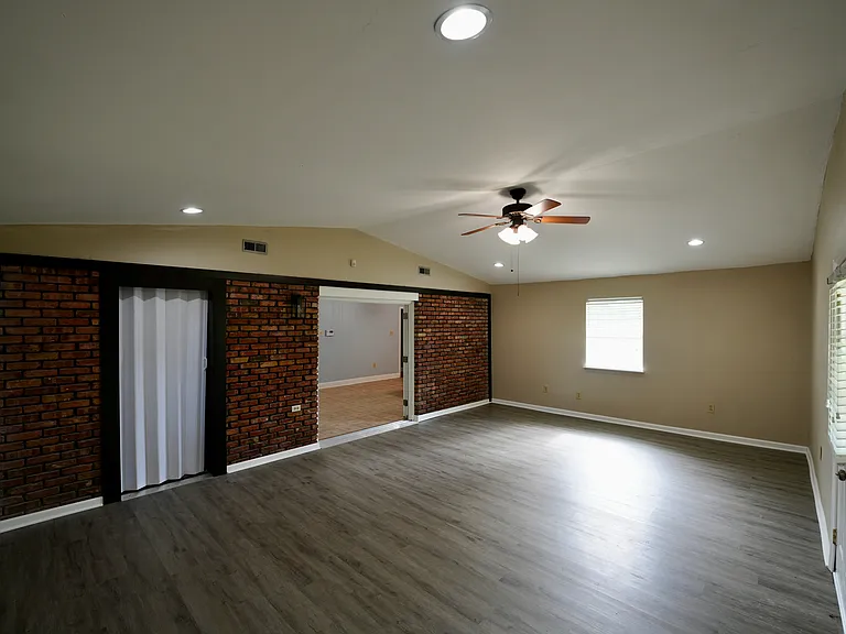 713 E Rome St — Photo 5