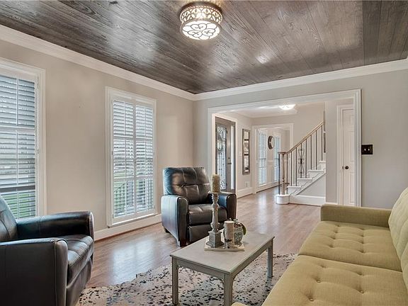 5th image of 4215 Arbor Club Dr