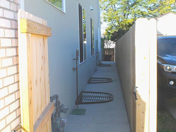 2nd image of 4535 S Acoma St #B