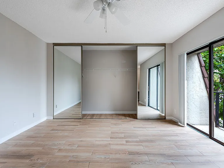 1761 N Congress Ave — Photo 23