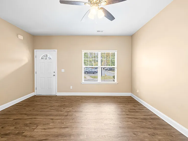 12562 McGrath Dr — Photo 5