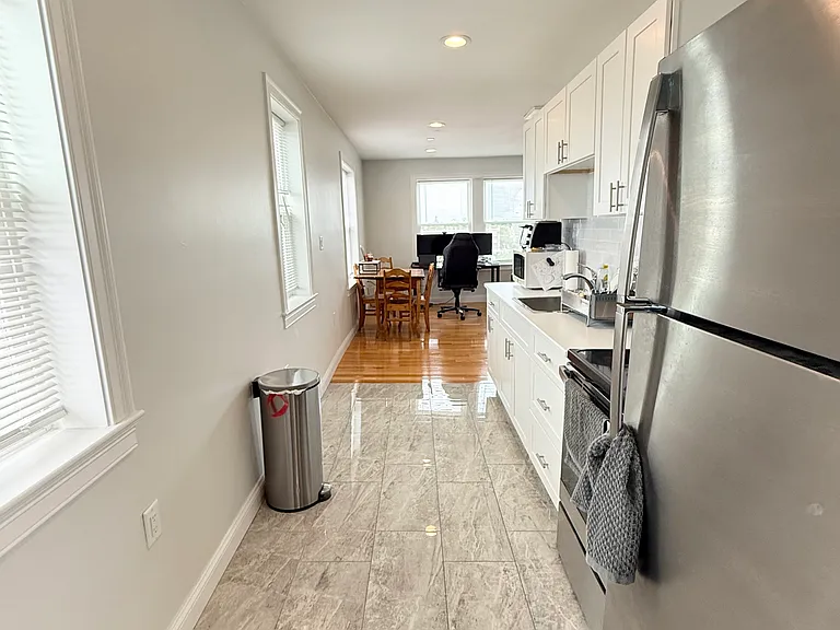 325 Newport Ave #41 — Photo 9