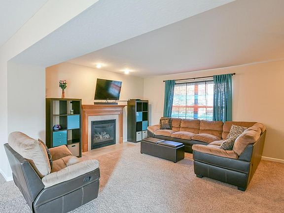 4th image of 1212 Deansway Dr
