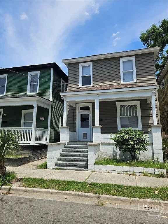 3 bed, 1.5 bath, 1200 sqft, $1,650 — Photo 2