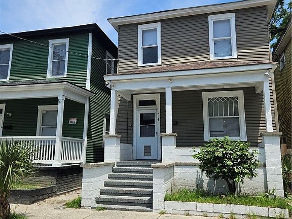 2nd image of 714 W 38th St