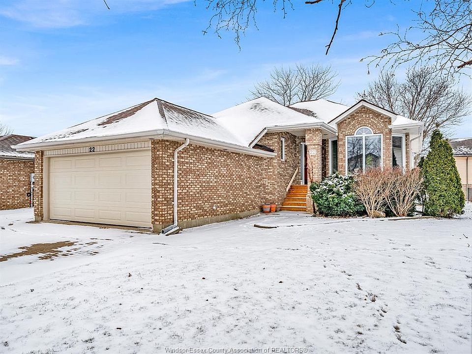 1st image of 22 Golfway Dr