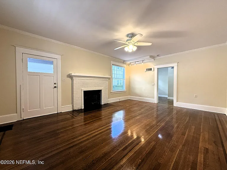 2330 Park St #A — Photo 4