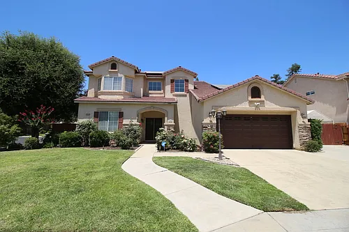 2542 E Omaha Ave Photo 1