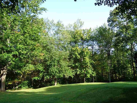 2nd image of 19 Michelle Dr