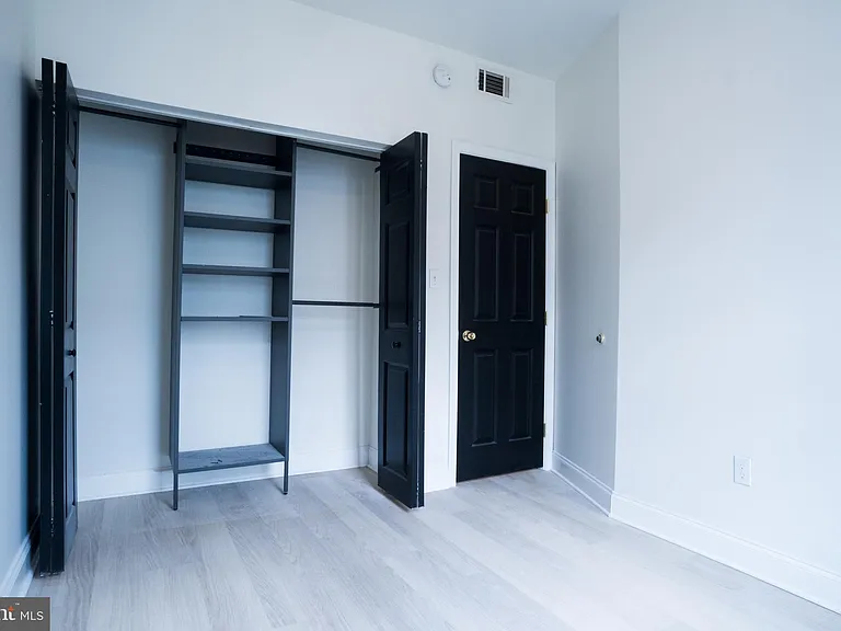 1221 N Randolph St #2 — Photo 17