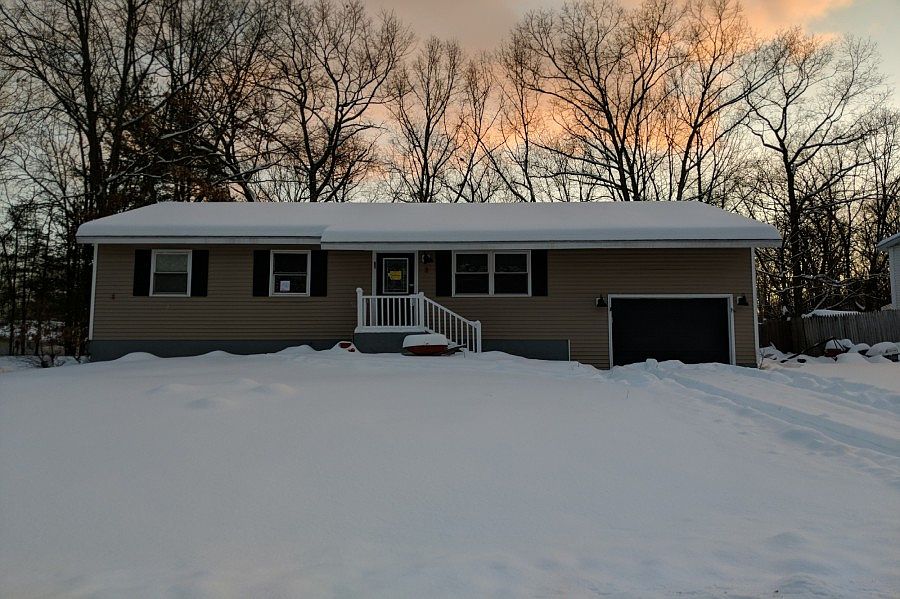 1st image of 3 Sunset Dr