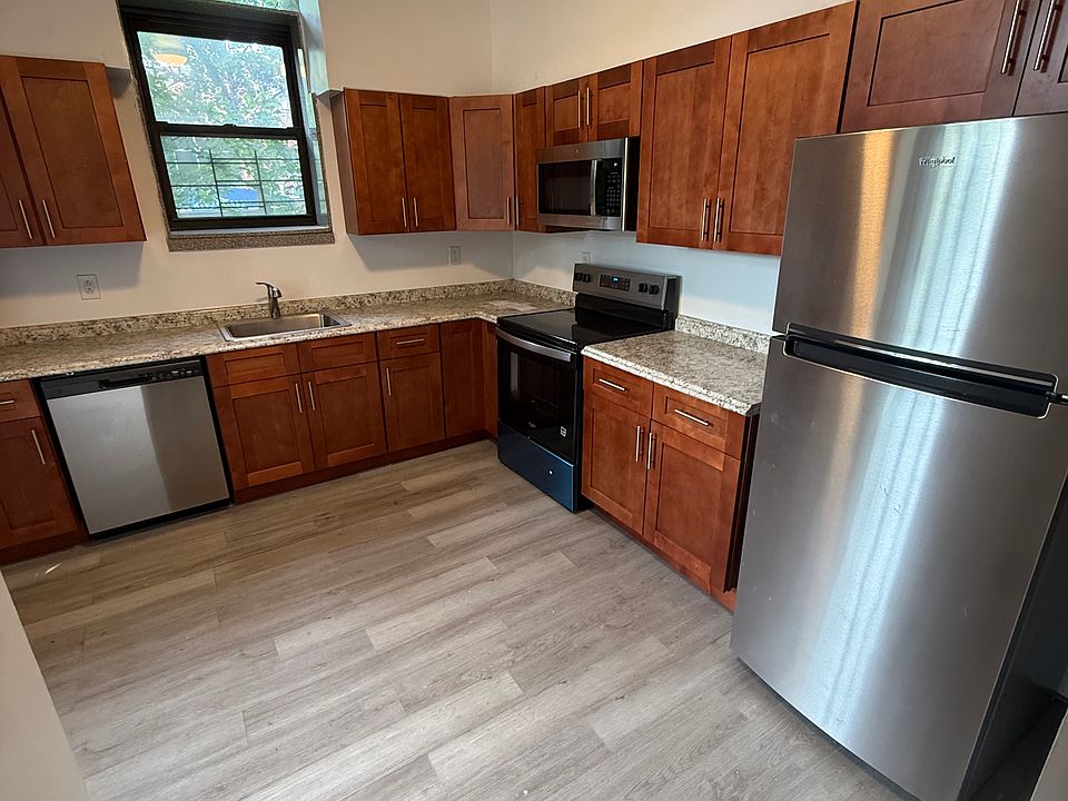 1st image of 2728 Henry Hudson Pkwy E #A1