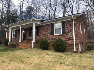 294 Dudley Ave, Mount Airy, NC 27030