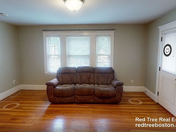 5th image of 189 Wordsworth St #1