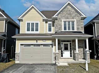 17 Shapira Ave, Wasaga Beach, ON L9Z 0K2