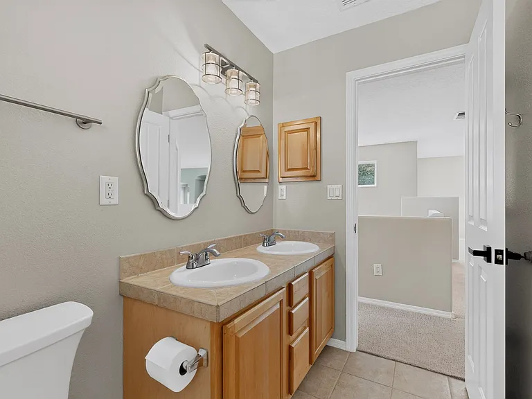 13208 Sentinal Ct NE — Photo 27