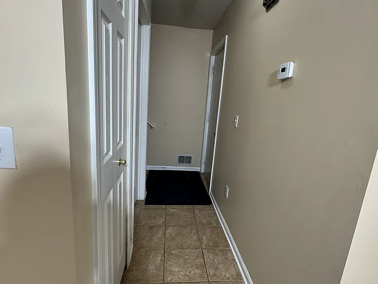 23352 Redman Ct — Photo 12