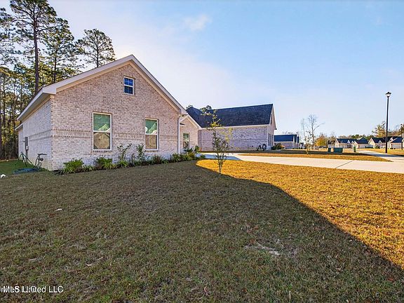 3rd image of 11106 Alphabet Rd