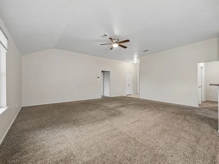 209 Meadow View Ln — Photo 10