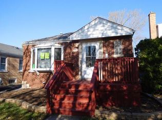 2944 W 97th Pl, Evergreen Park, IL