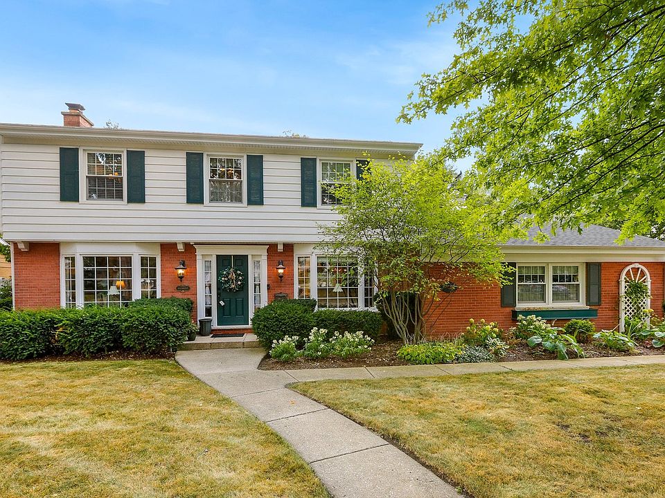 2nd image of 804 James Ct