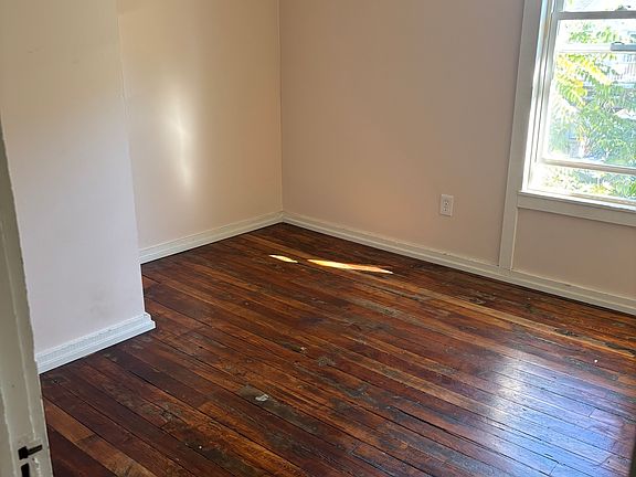 5th image of 315 Grove St