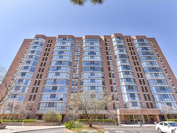 2nd image of 265 Westcourt Pl #706