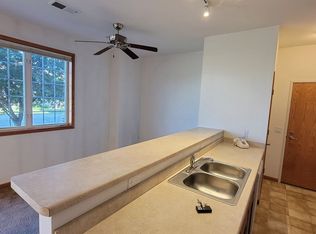 101 Elliott Ln #14885744, Oregon, WI 53575