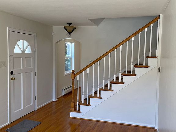 5th image of 1031 Hudson St #1031