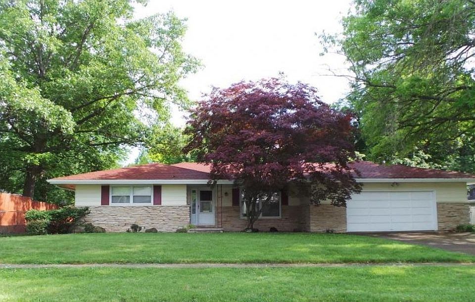 1st image of 1018 Woodlawn Dr