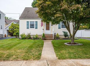 45 Lake Ave, Metuchen, NJ 08840