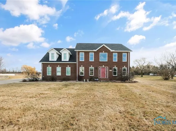 1463 Country Farms Rd, Oregon, OH 43616