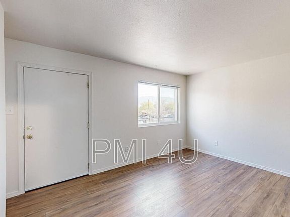 4th image of 227 Tennessee St NE Unit D