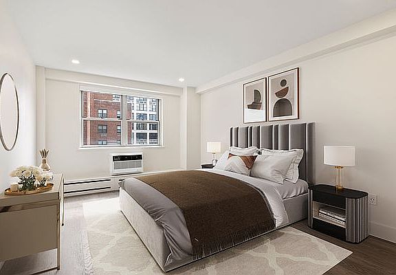 4th image of 60 E 12th St APT 10B