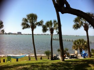 302 Cedar St, Clearwater, FL 33755