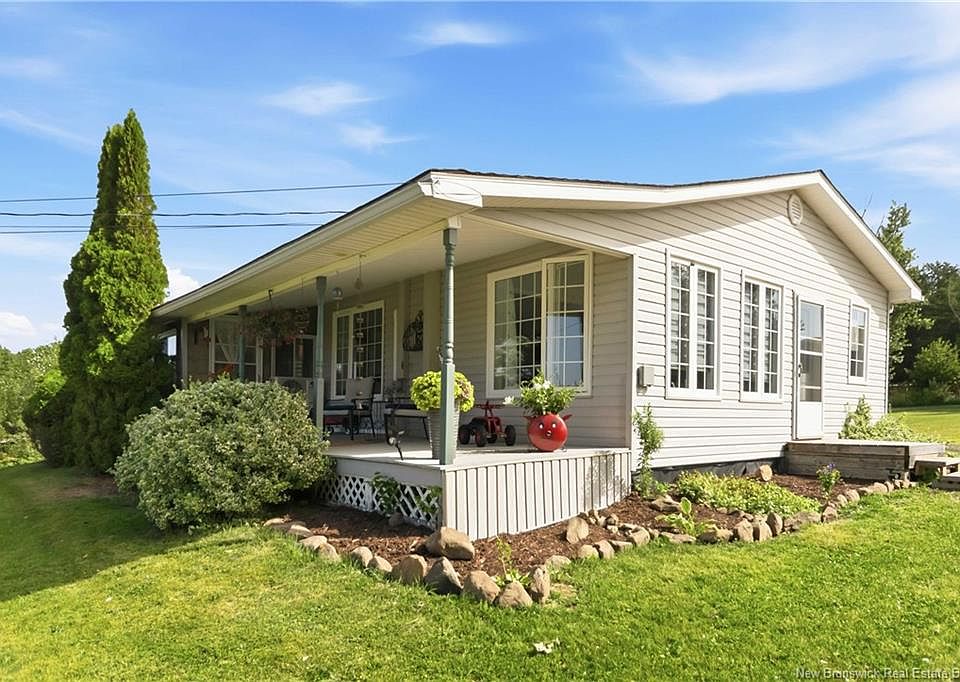 1st image of 663 Principale Rd