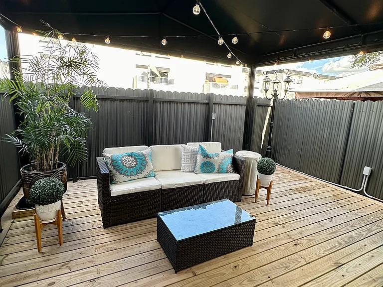 Covered Outdoor Terrace great for Entertaining!
