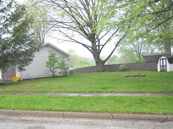 3rd image of 3610 Northport Dr