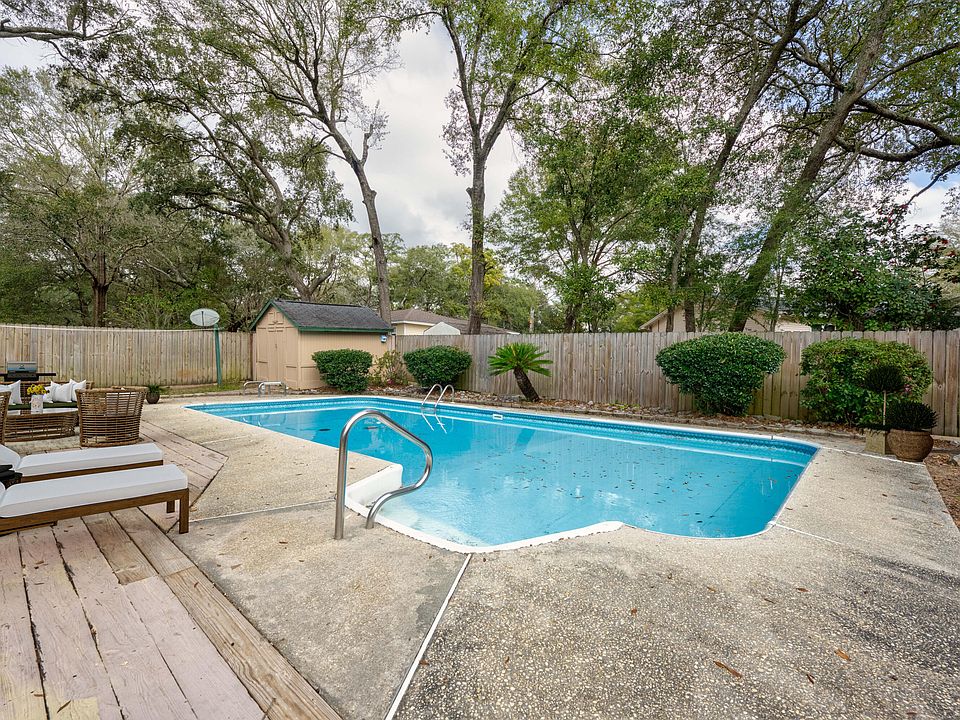 1st image of 1024 Juniper Ave