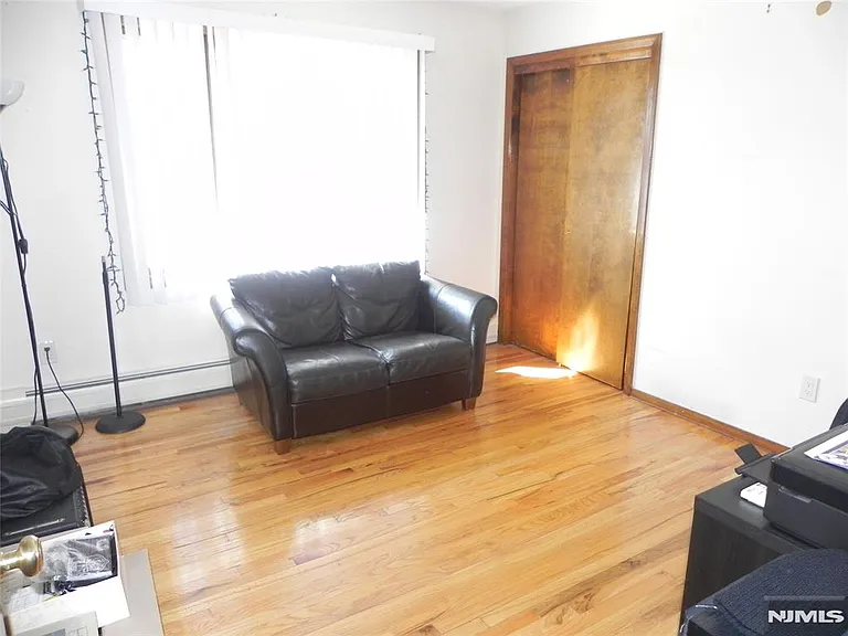 52 Wilson St #2 — Photo 6