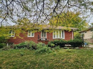 8375 Band Dr, Garfield Heights, OH 44125