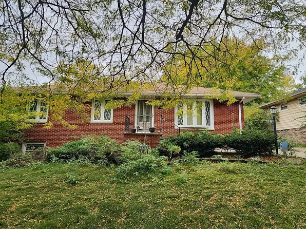 8375 Band Dr, Garfield Heights, OH 44125